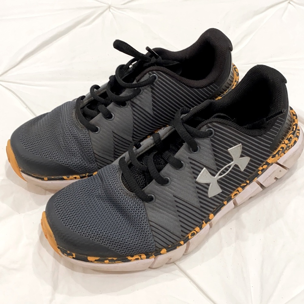 Under armour youth shoes
